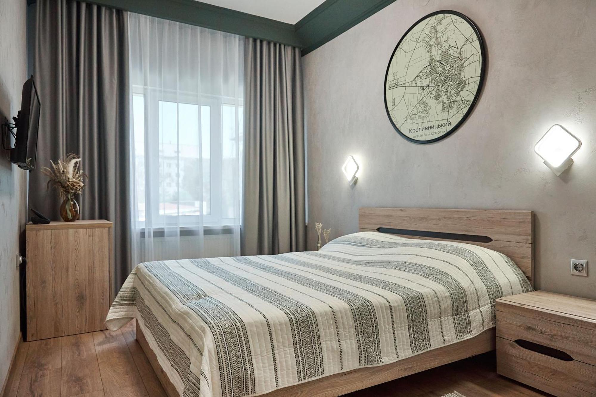 Готель Зірка Kropyvnytskyi Ngoại thất bức ảnh